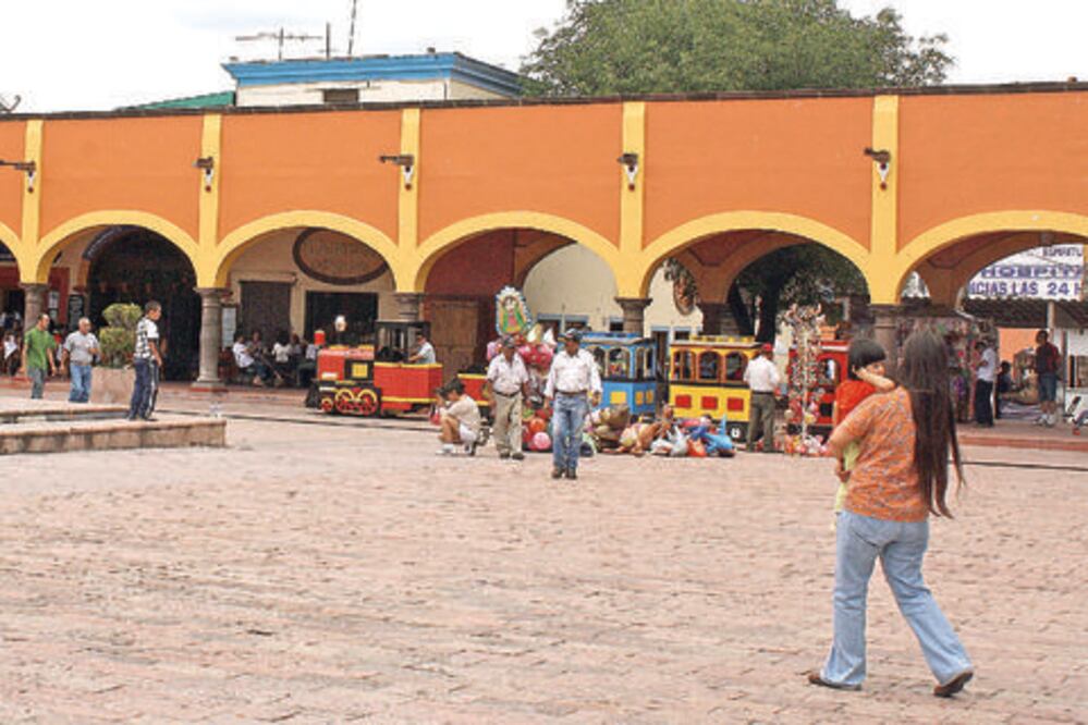 Piden evitar el ambulantaje en los pueblos mágicos