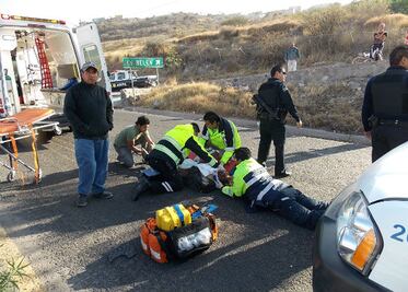 Lo arrolla un camión repartidor