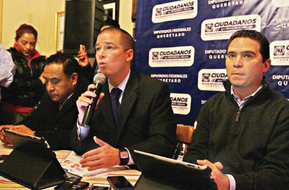 Acusan a senador de violar la ley