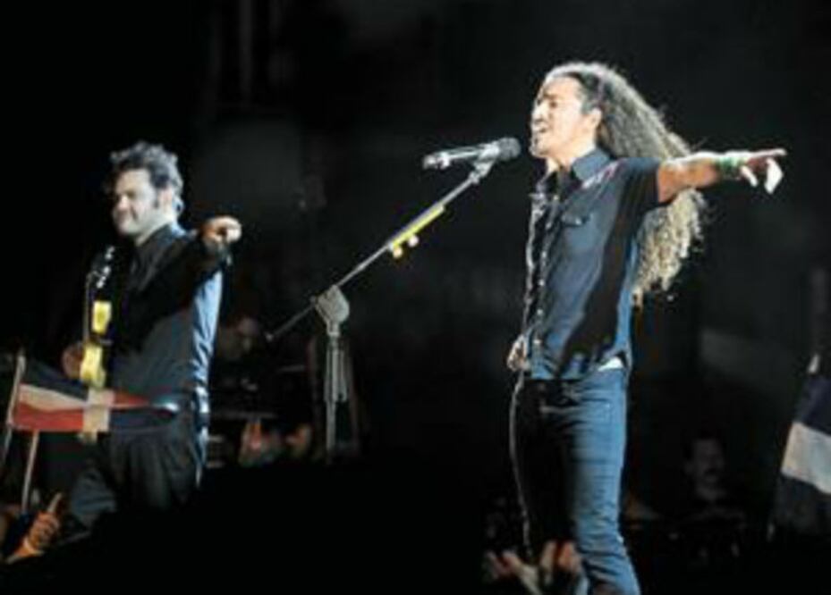 Café Tacvba se pone la camiseta ecológica para cantar