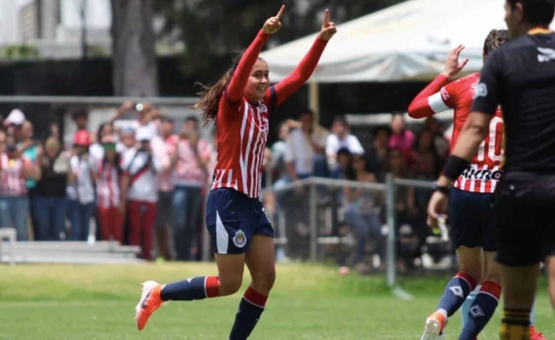 Chivas Femenil derrota al Querétaro y se mantiene en liguilla