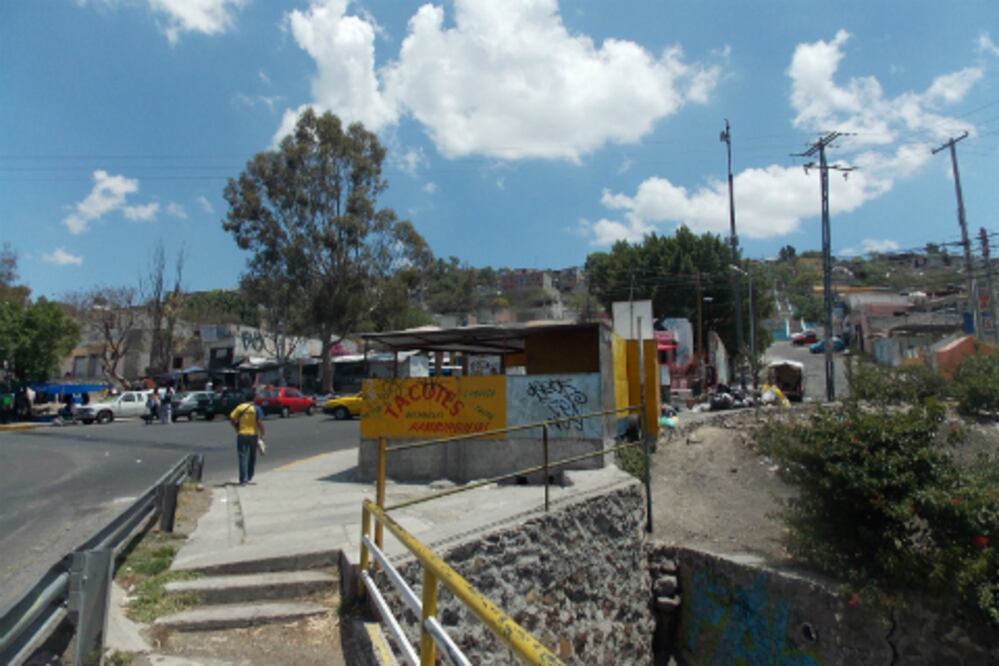 Reubicarán a colonos instalados en zona de riesgo