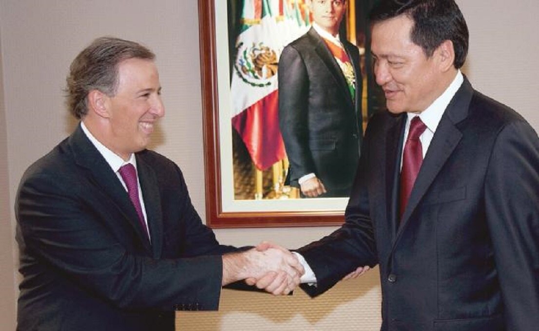 José Antonio Meade y Migue Ángel Osorio Chong eran dos de los nombres que más fuerte sonaban para encabezar el PRI rumbo a 2018 (ARCHIVO EL UNIVERSAL)