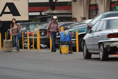 En operativo conjunto 65 ‘franeleros’ detenidos 