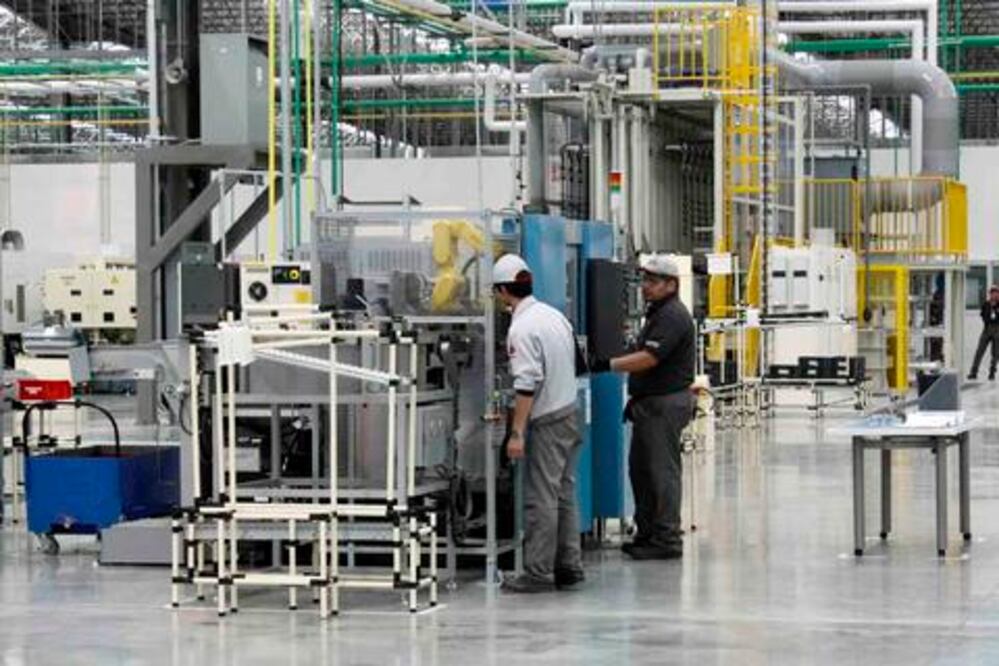 Buscan colocar en un año créditos por 100 mdp  