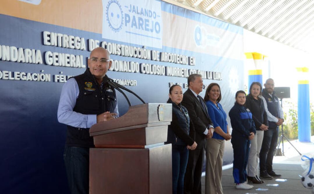 El alcalde Marcos Aguilar recordó que con una inversión de 25 mdp construirán la zona en donde los niños podrán aprender 70 oficios (ESPECIAL)