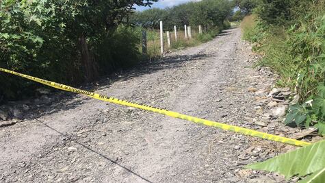 Hallan muerto a un hombre en el camino a Pie de Gallo