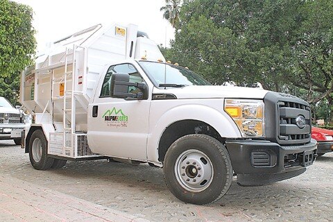 Adquiere Jalpan recolector