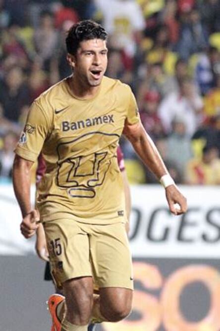 Herrera festeja llamado al Tri