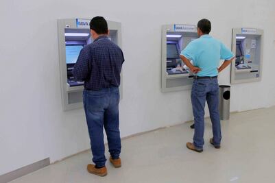 Banca enfrenta desafío de mantener al personal