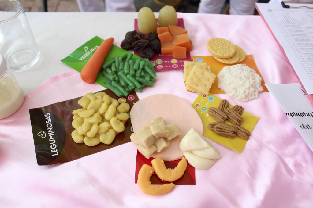 En el regreso a clases, IMSS pide se preparen lunches saludables