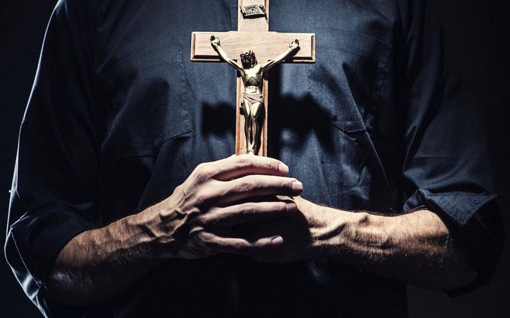 Diócesis de Querétaro fortalece su equipo de exorcismos