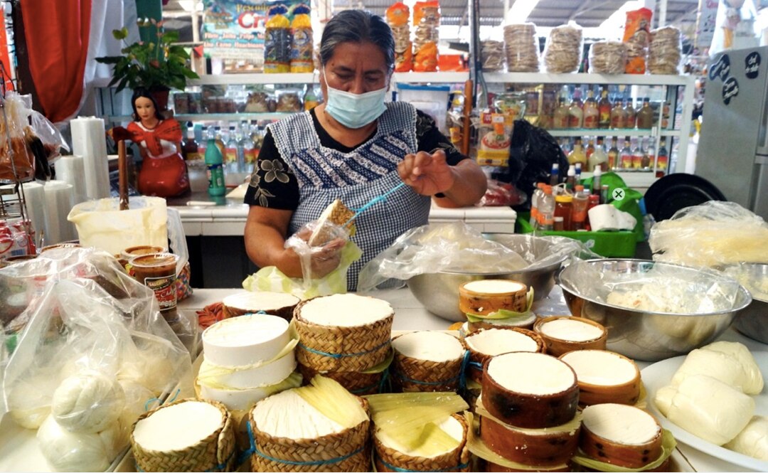 “Esos quesos son como de plástico”; visitamos la cuna del quesillo en Oaxaca