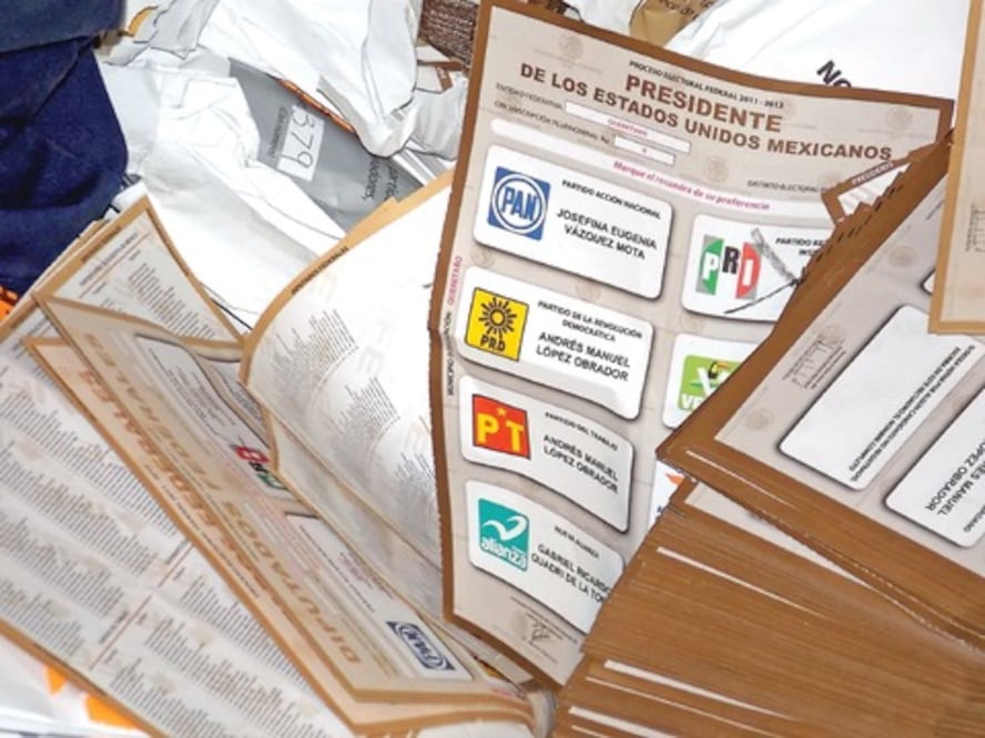 Da UAQ charla de democracia