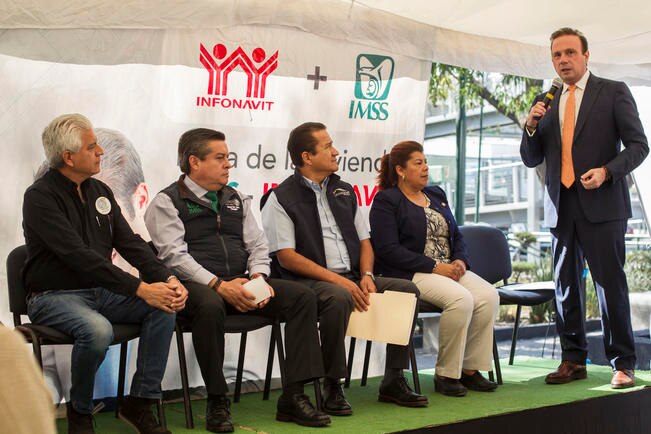El primer trimestre del año esperan cerrarlo con 3 mil créditos colocados, con una derrama económica de mil 800 millones de pesos (DEMIAN CHÁVEZ. EL UNIVERSAL)