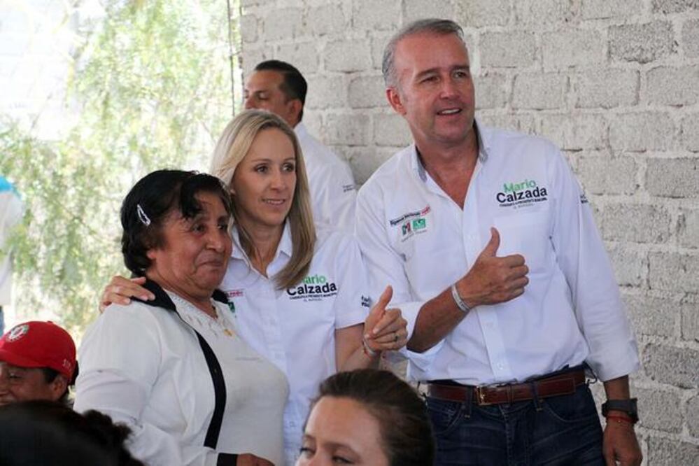 Mario Calzada aseguró que lo único que sabe sobre los artículos asegurados es lo que se dice en los medios de comunicación, que pertenecen a una empresa que vende a los ayuntamientos de otros partidos. / Foto: Especial