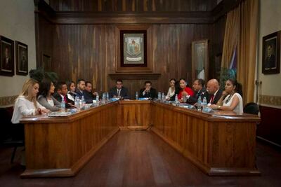 Vota San Juan a favor de ley contra corrupción