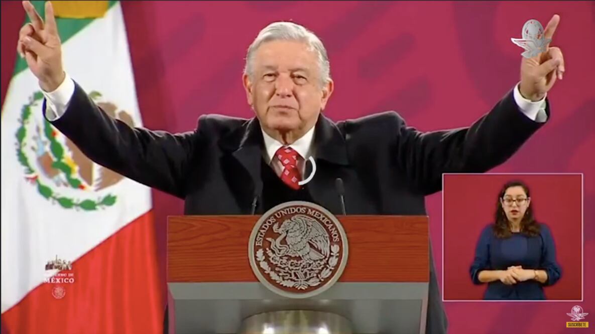 “Amor y paz, vamos a abrazarnos”, responde AMLO a “Brozo”