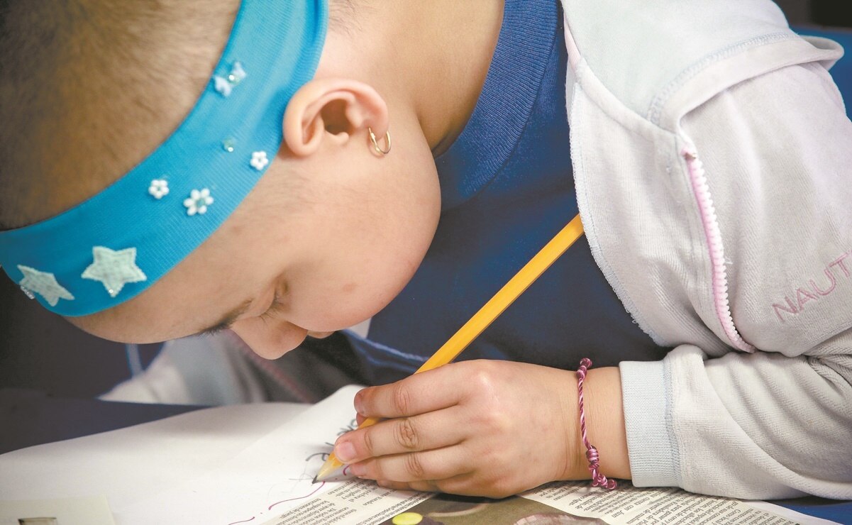 Padres de niños con cáncer lamentan que AMLO no les responda tras más de 6 cartas