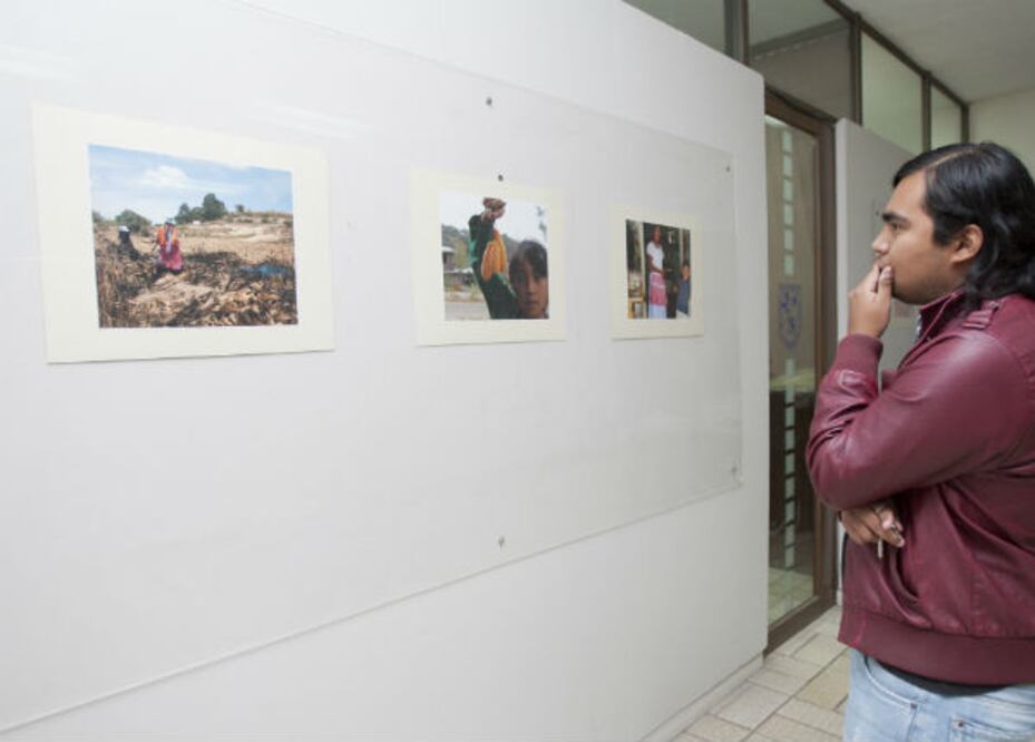 Exponen fotografías de San Ildefonso