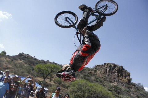 Caídas, adrenalina y velocidad en La Cañada 