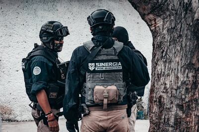 Fiscalía de Querétaro realiza siete cateos y detiene a cuatro personas
