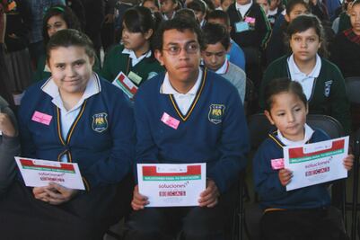 Arranca programa de becas