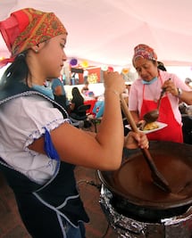 Celebran el festival del mole en Tequisquiapan