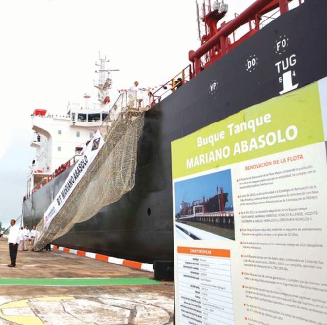 Comprará Pemex buque-tanque
