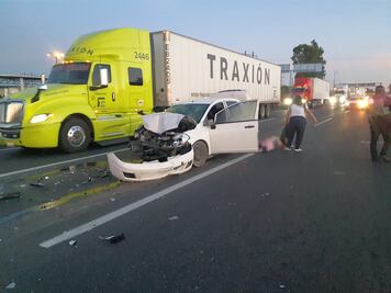 Accidente en la carretera 57 deja cinco lesionados graves, entre ellos una mujer embarazada y un menor de edad