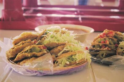 Los elotes y gorditas de Los Hermanos Padilla; si no los has probado es como no haber visitado Querétaro