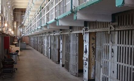 Madre es condenada a dos años de prisión por no pagar la pensión alimenticia de sus hijos