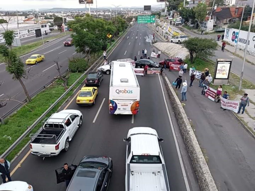 Ejidatarios vuelven a exigir al gobierno estatal el pago de indemnizaciones; cierran Bernardo Quintana