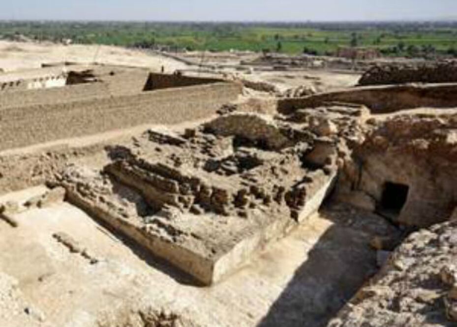 Hallan pirámide de tiempos de Ramsés II