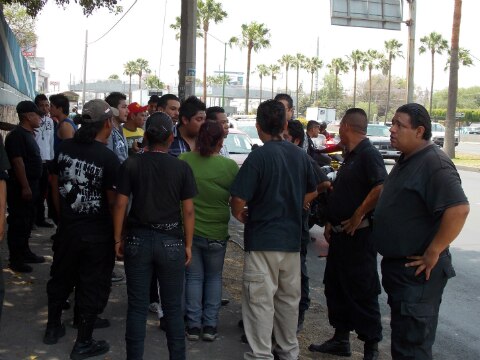 Asaltan a 3 hombres en Tecnológico