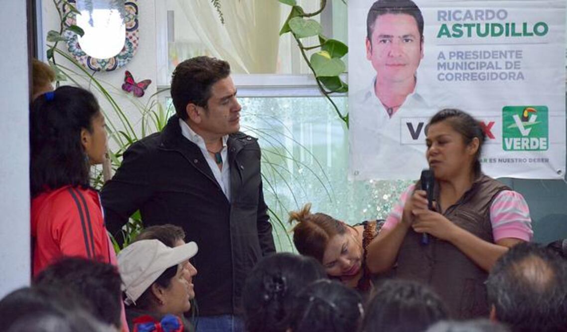 El candidato a la alcaldía de Corregidora hizo un exhorto a los habitantes de San Miguelito para confiar en el proyecto que encabeza y alcanzar un Corregidora en grande. / Foto: Especial