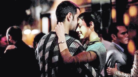 Necesarias, escenas explícitas de sexo