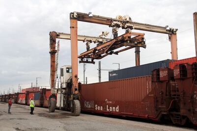 Caen 10.2% las exportaciones de Querétaro