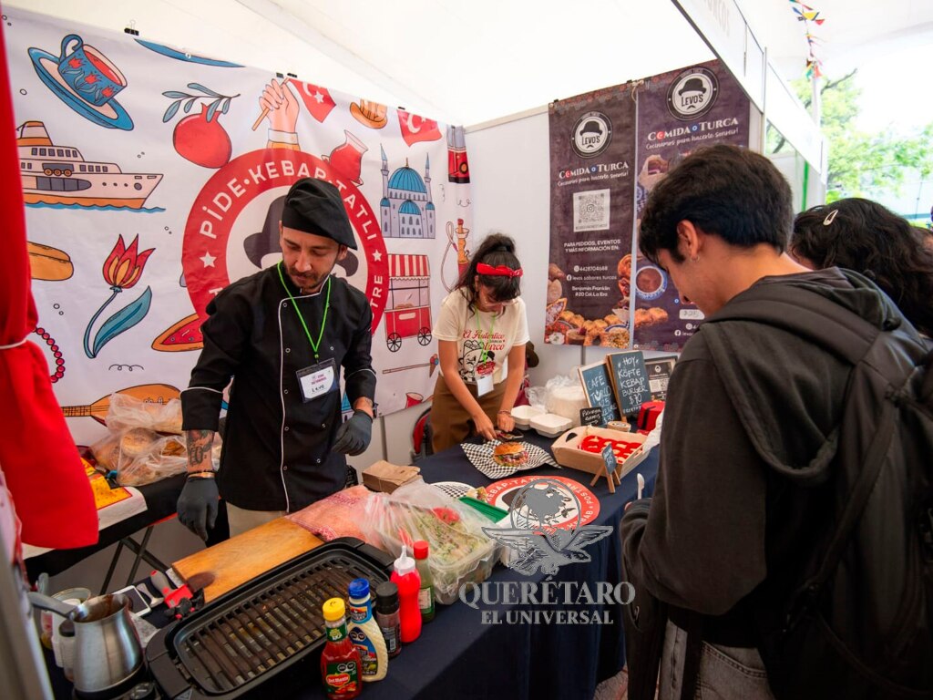 UAQ abre sus puertas al mundo en la Feria de Internacionalización