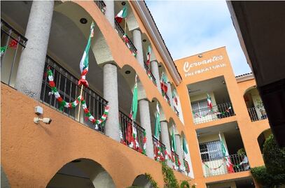 Denuncian agresión contra maestra en la prepa Cervantes Querétaro