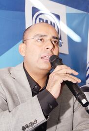 A comisión, seguro de auto obligatorio