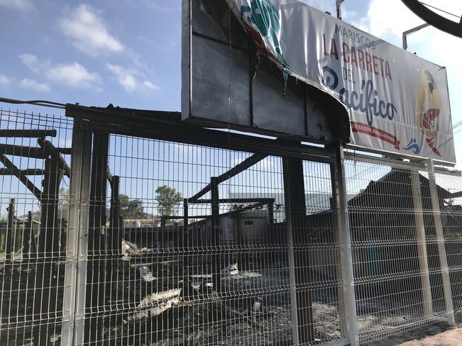 Provocado, incendio de restaurante, dicen