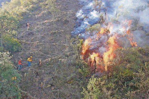 Aumentan incendios en paztizales en El Marqués