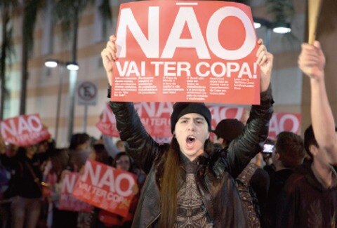 A un mes del Mundial, Brasil con carencias