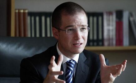 Anaya reacomoda cargos en el PAN