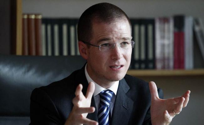 Anaya reacomoda cargos en el PAN