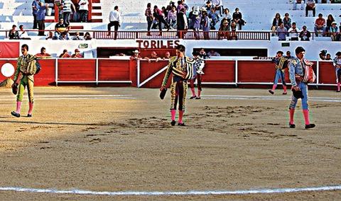 SJR: prevén comprar plaza de toros portátil