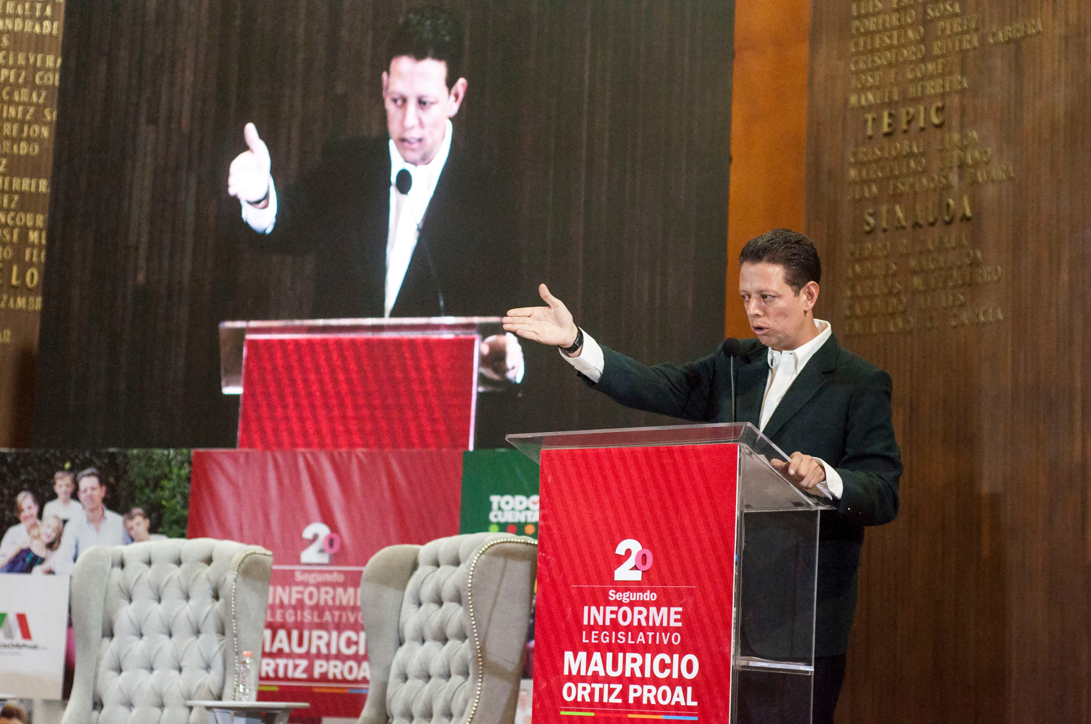 Mauricio Ortiz Proal rinde informe