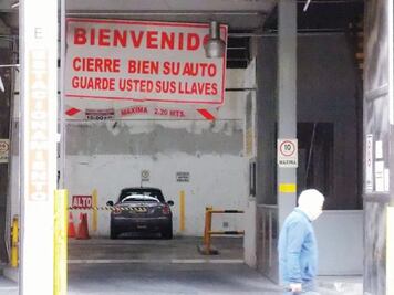 Déficit de 7 mil cajones de estacionamiento