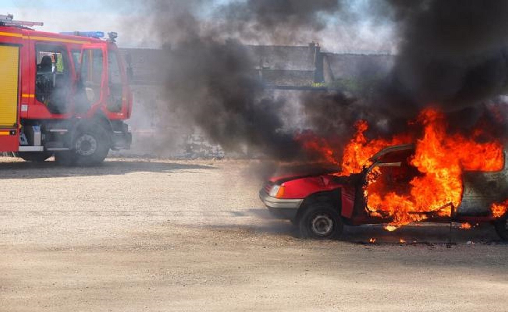 ¿Qué provoca que un auto se incendie?